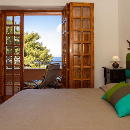 Villa Nel Verde Sul Mare, Mondello, Palermo Bagian luar foto